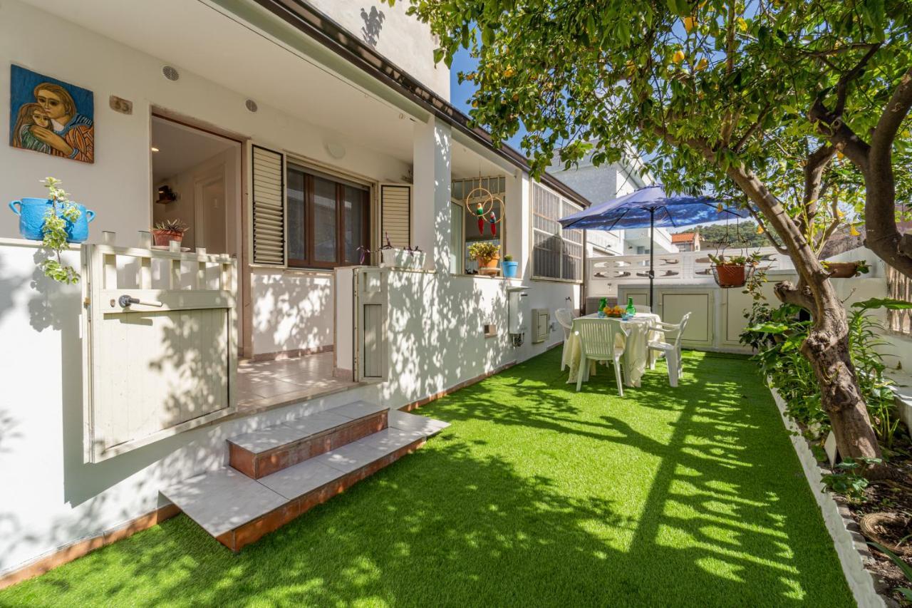 Monolocale Gio Apartment Carbonia Exterior photo
